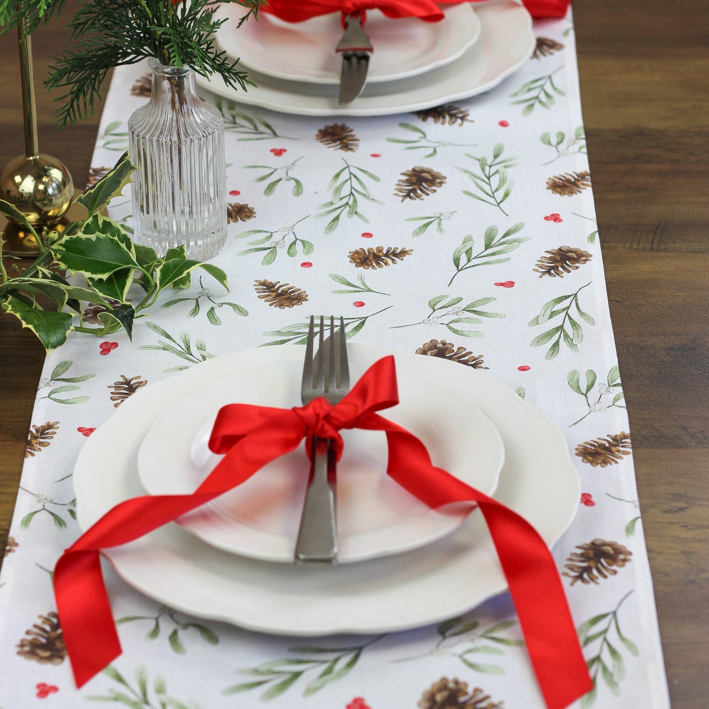 Red Mistletoe Table Runner