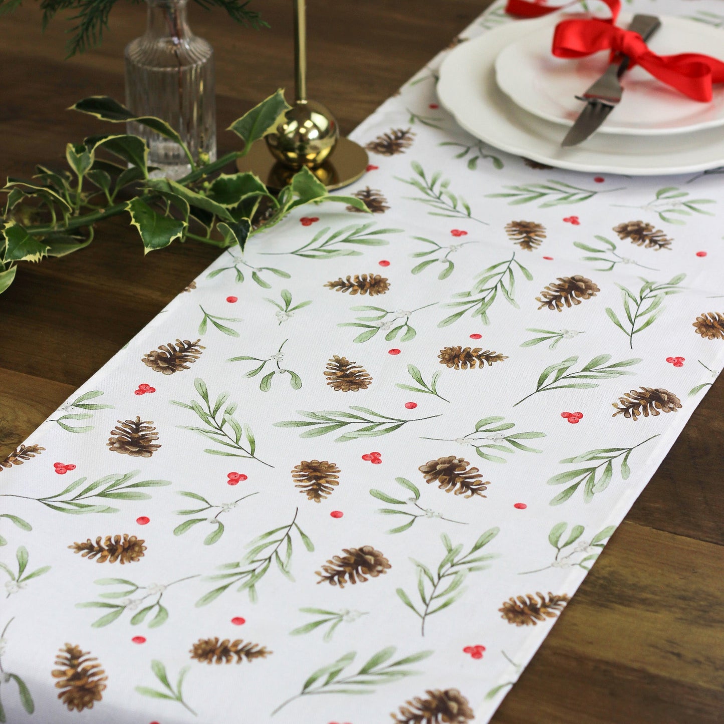 Red Mistletoe Table Runner